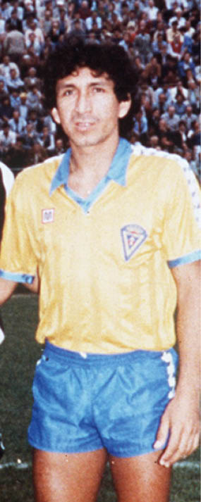 NORBERTO HUZO MPNTOYA Y JORGE EL MAGICO GONZALEZ, EN ESPANA. FOTO EDH